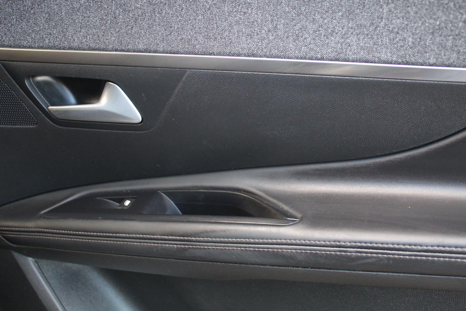 Used Peugeot 5008 2018 for sale - 76752949: Photo 34