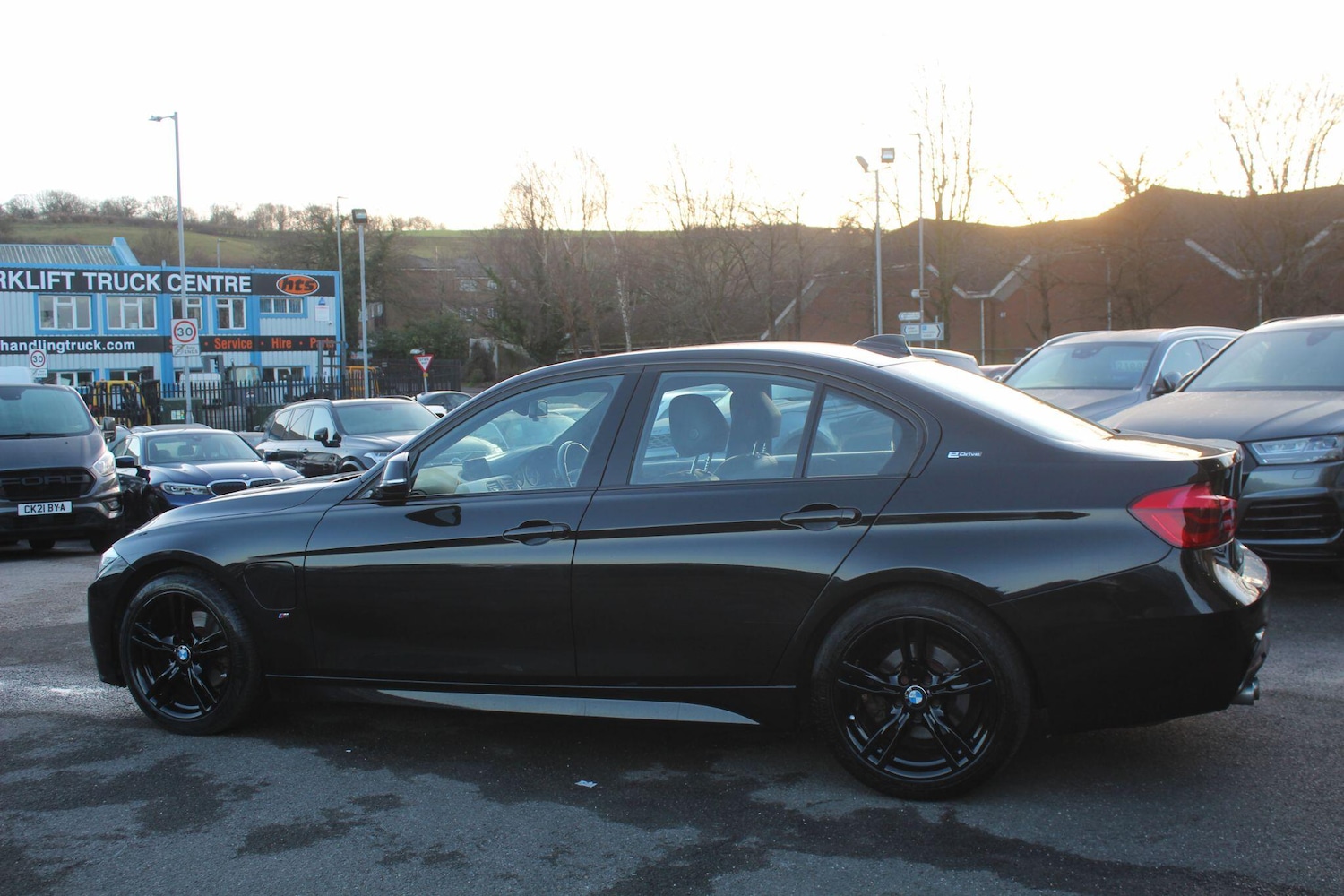 Used BMW 3 Series 2018 for sale - 77238324: Photo 10