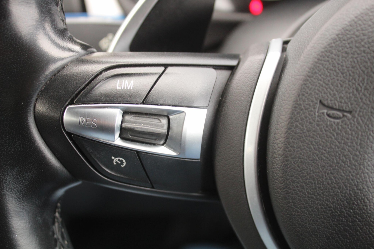 Used BMW 3 Series 2018 for sale - 77238324: Photo 22