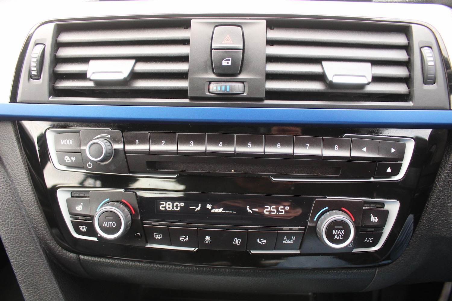 Used BMW 3 Series 2018 for sale - 77238324: Photo 27