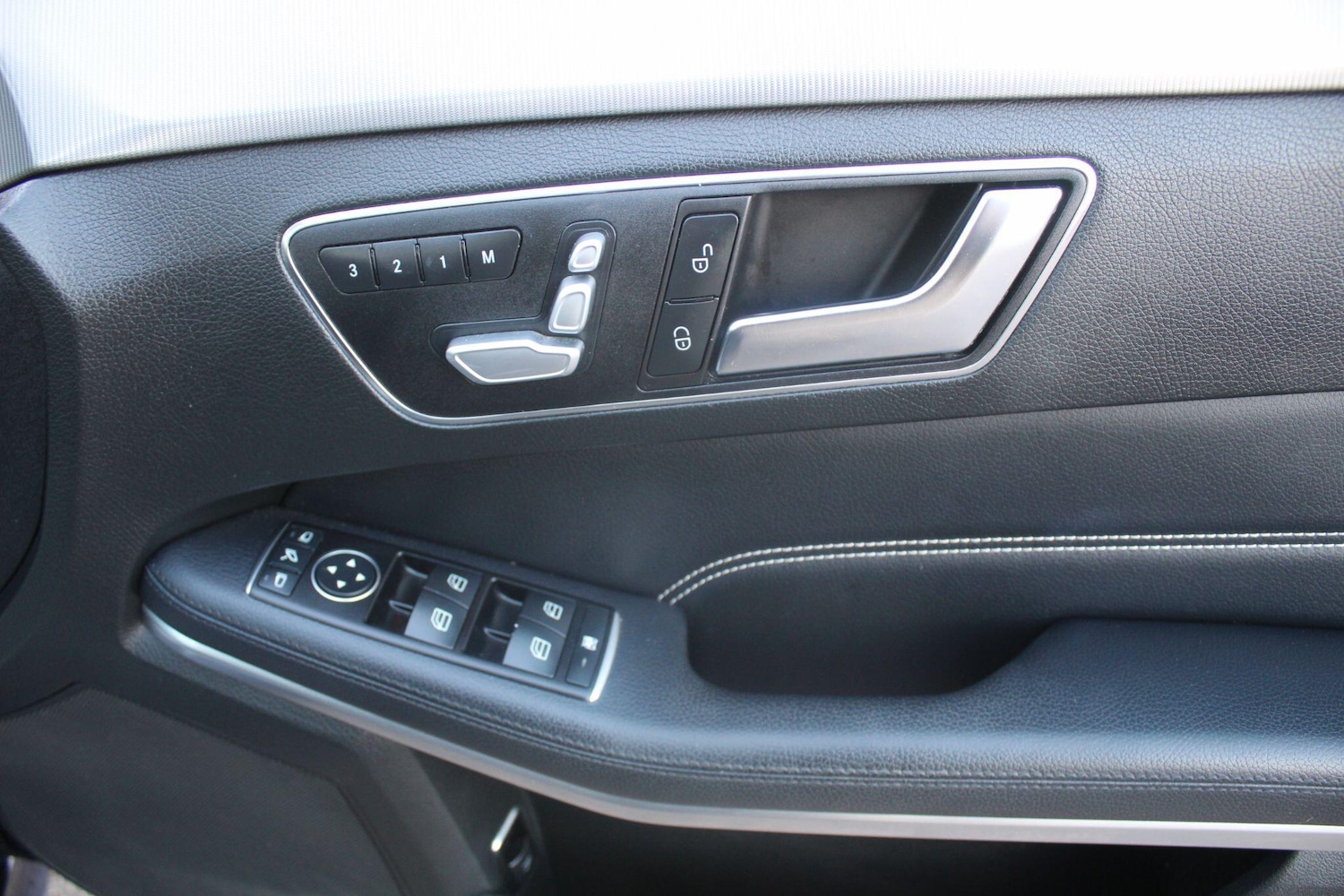 Used Mercedes-Benz E-Class 2016 for sale - 76138319: Photo 10