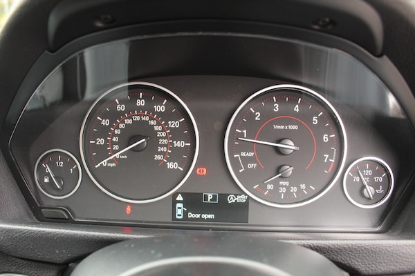 Used BMW 3 Series 2016 for sale - 76314519: Photo 27