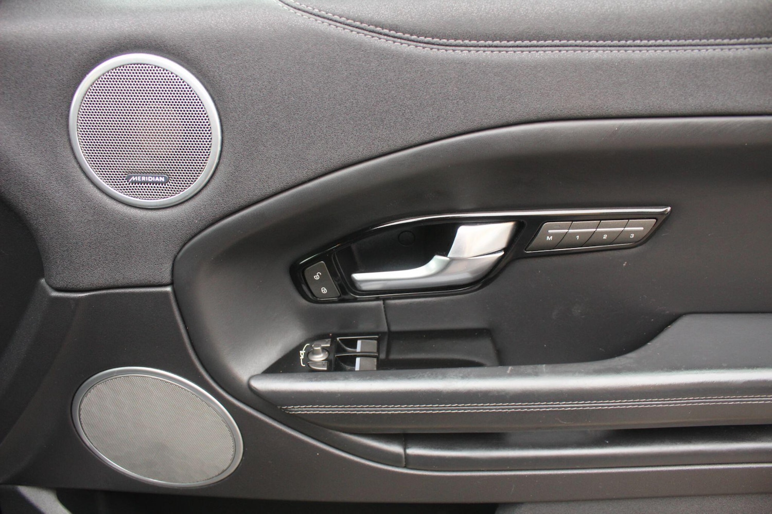 Used Land Rover Range Rover Evoque 2017 for sale - 77066697: Photo 32