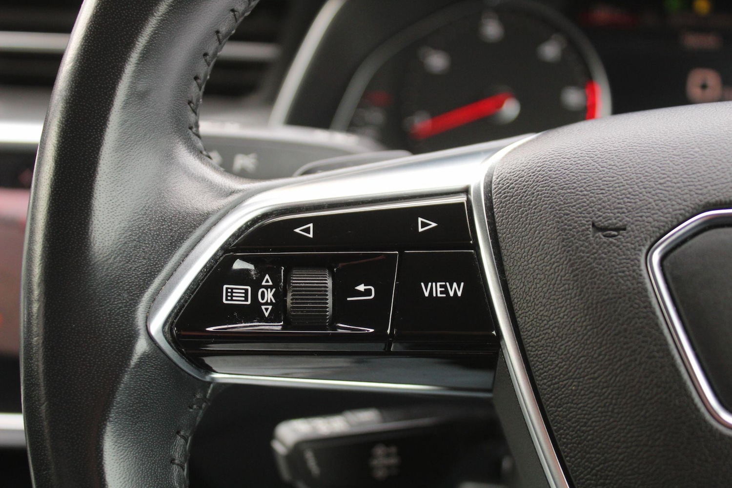 Used Audi A6 Saloon 2019 for sale - 76925902: Photo 38