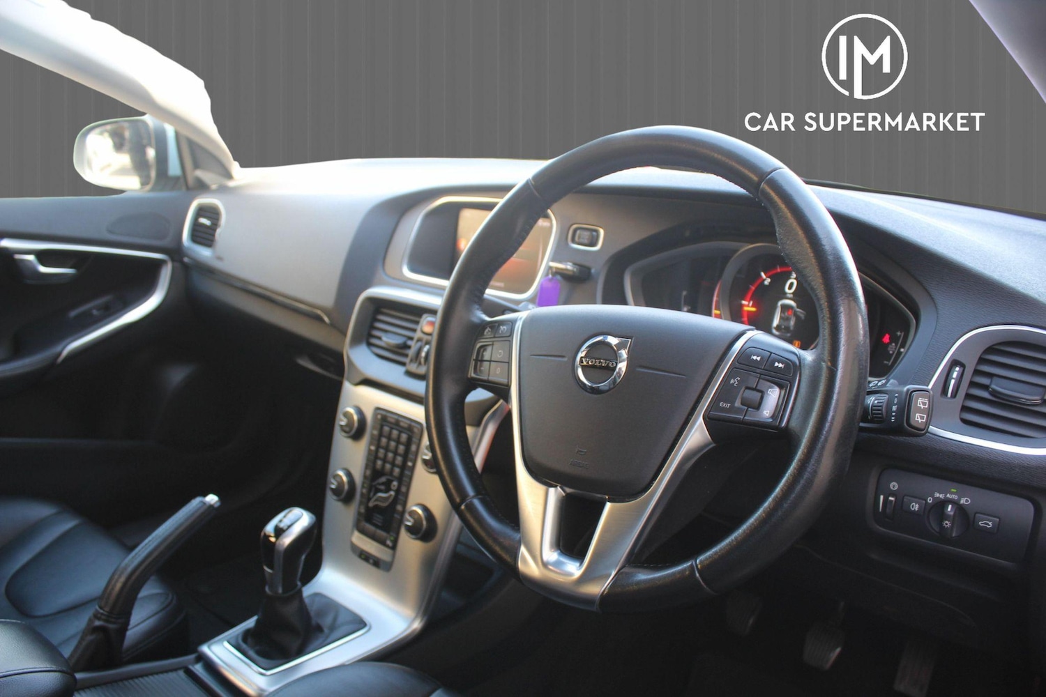 Used Volvo V40 2017 for sale - 77575361: Photo 16