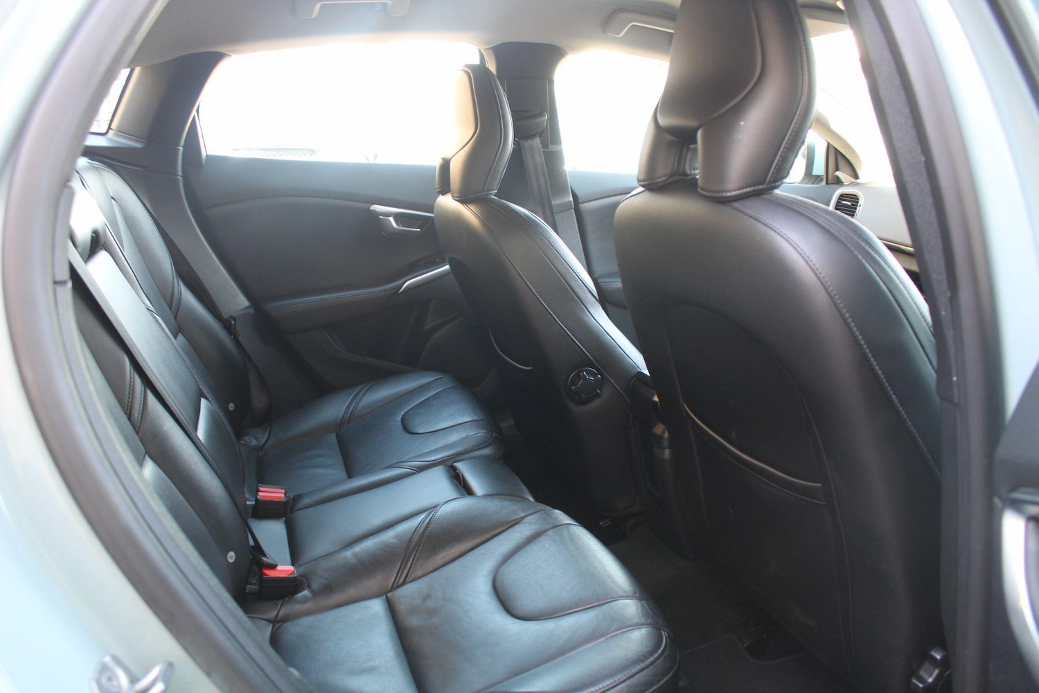 Used Volvo V40 2017 for sale - 77575361: Photo 18