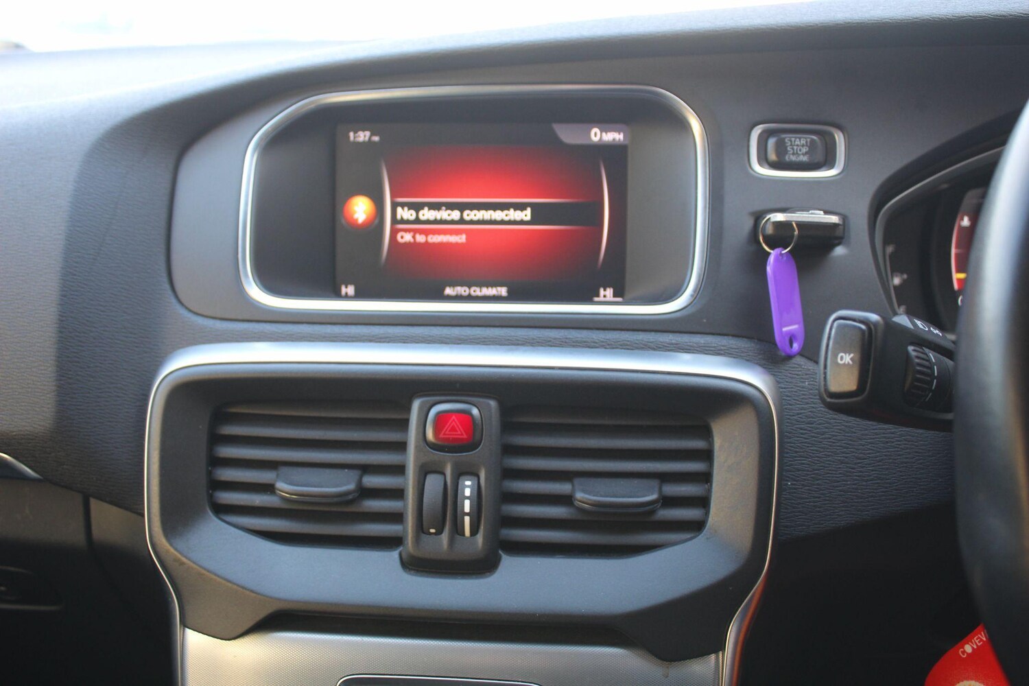 Used Volvo V40 2017 for sale - 77575361: Photo 28