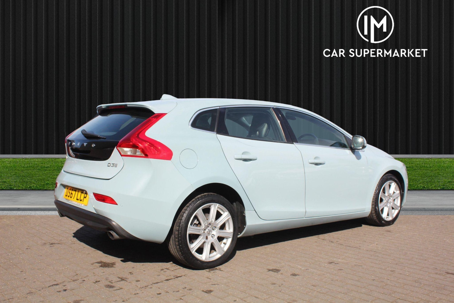 Used Volvo V40 2017 for sale - 77575361: Photo 7