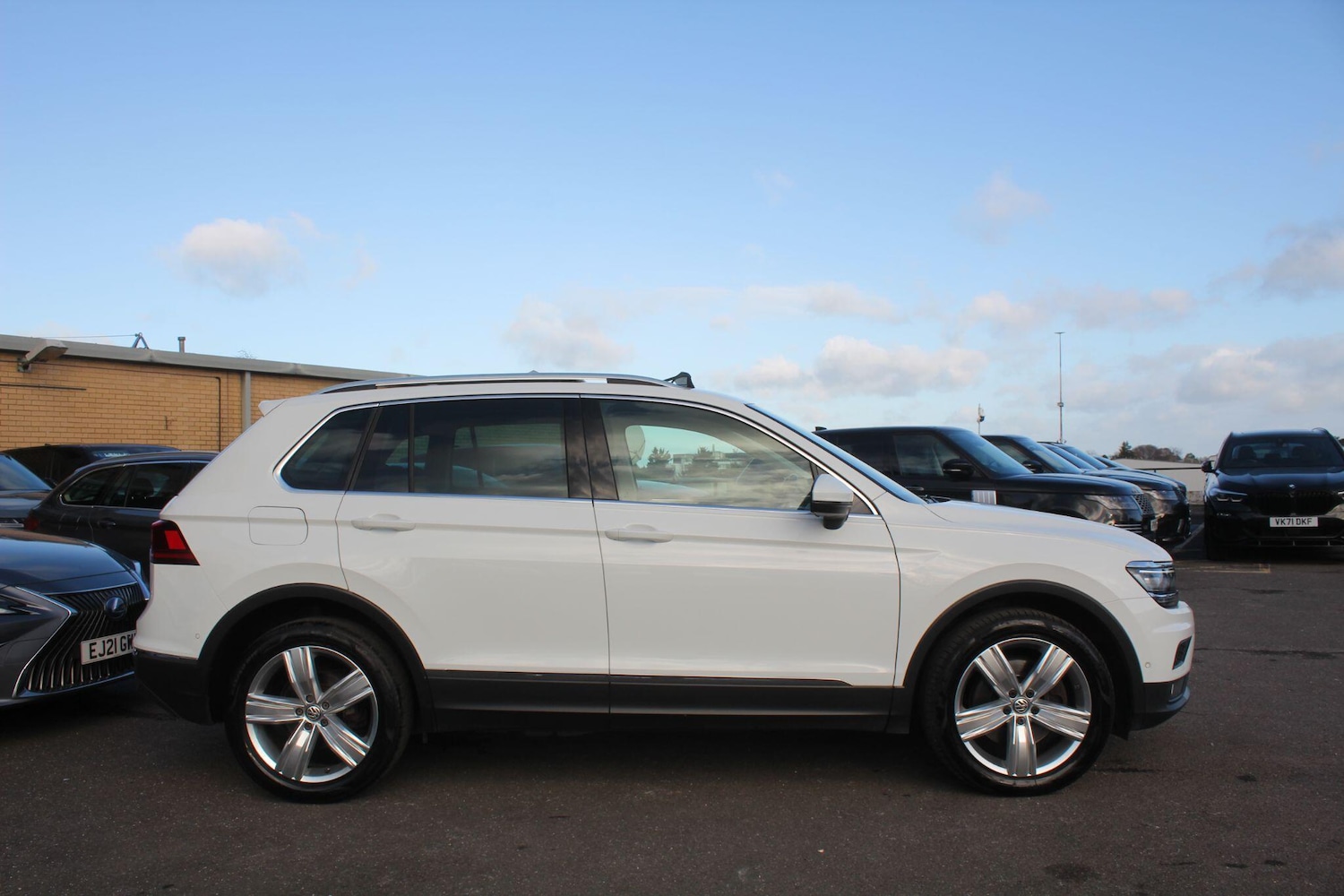 Used Volkswagen Tiguan 2020 for sale - 77396169: Photo 23