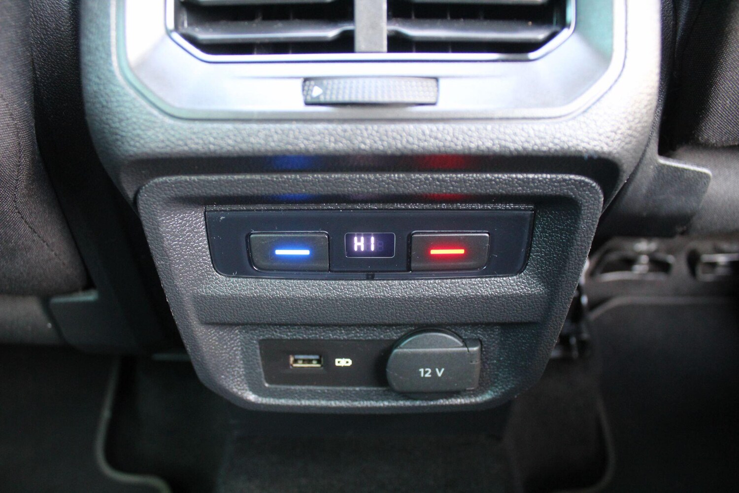 Used Volkswagen Tiguan 2020 for sale - 77396169: Photo 35