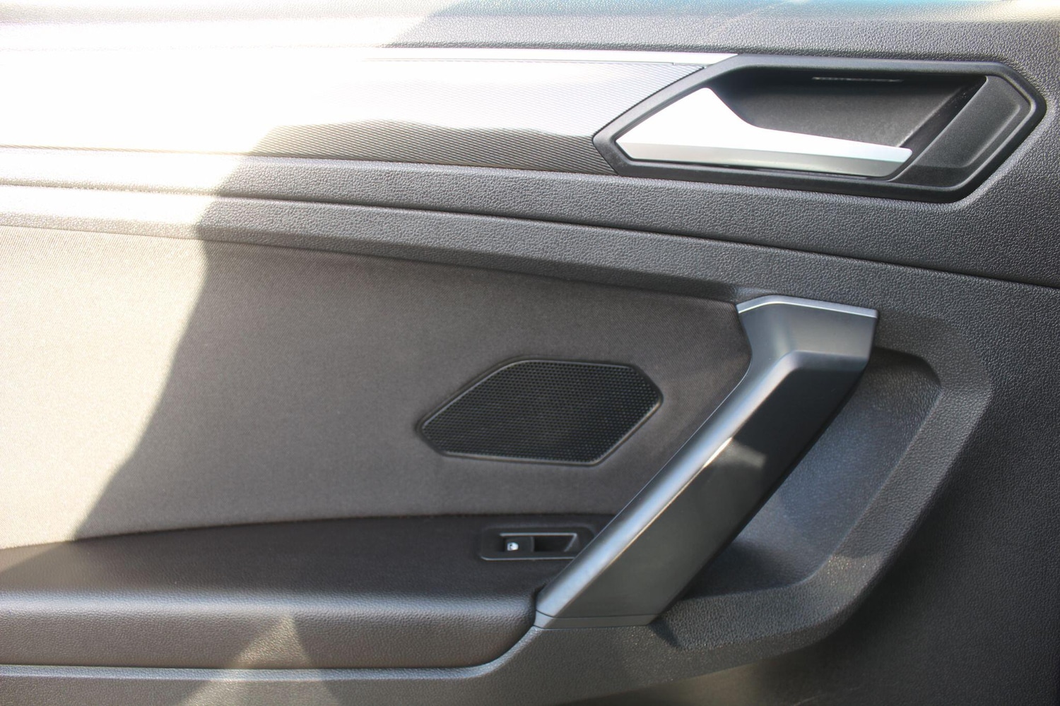 Used Volkswagen Tiguan 2020 for sale - 77396169: Photo 43