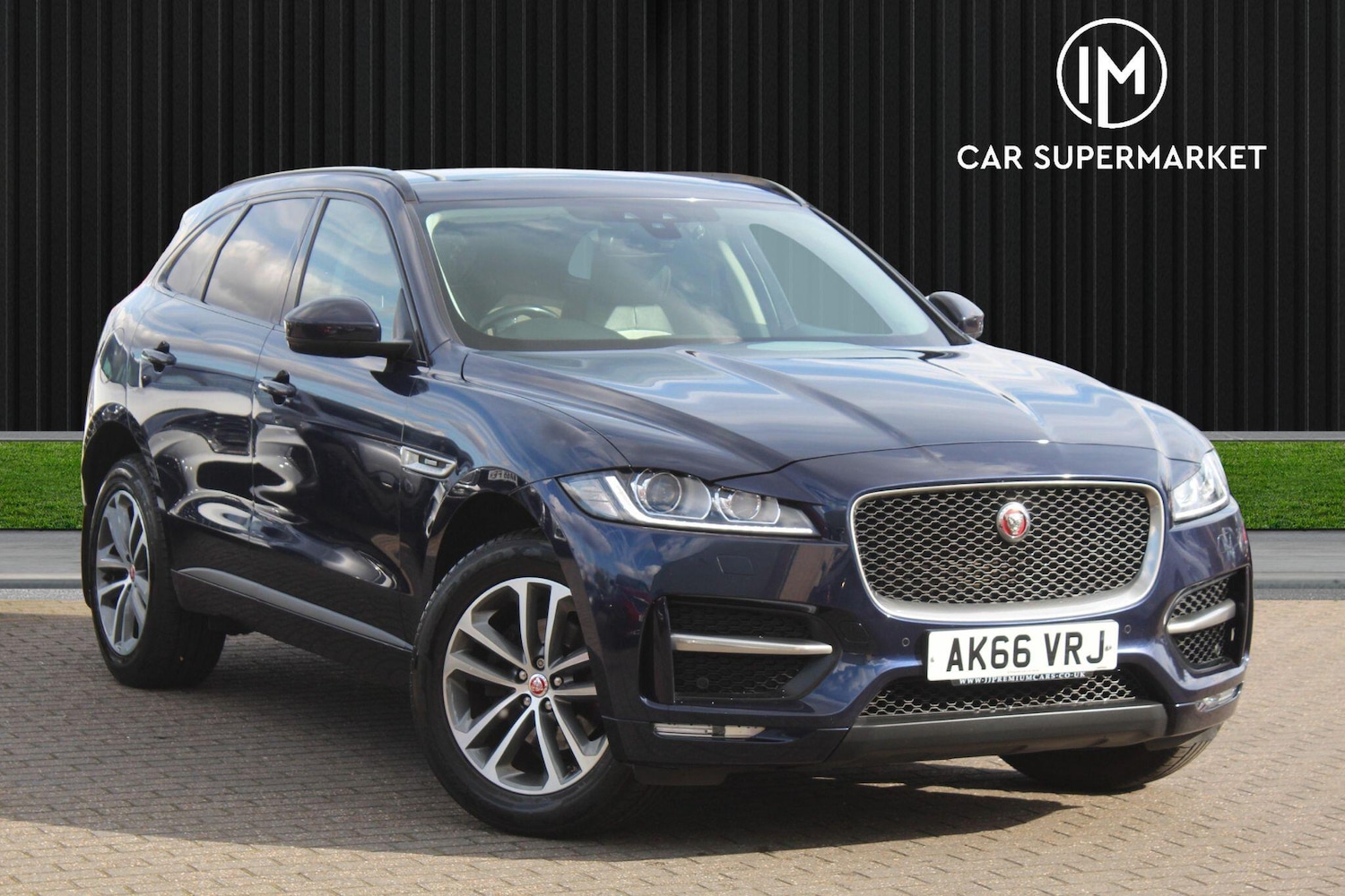 Used Jaguar F-Pace 2017 for sale - 76109053: Photo 1
