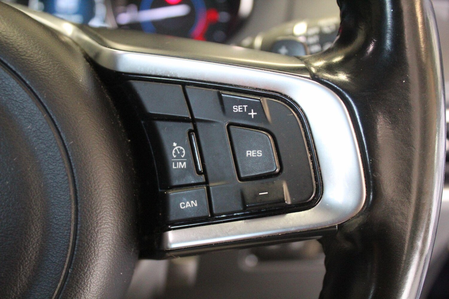 Used Jaguar F-Pace 2017 for sale - 76109053: Photo 22