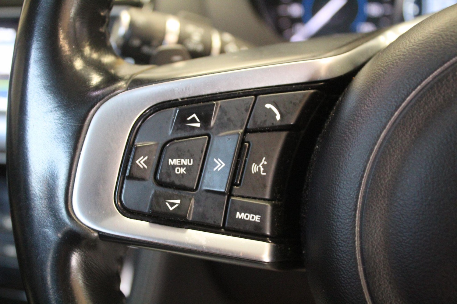 Used Jaguar F-Pace 2017 for sale - 76109053: Photo 23