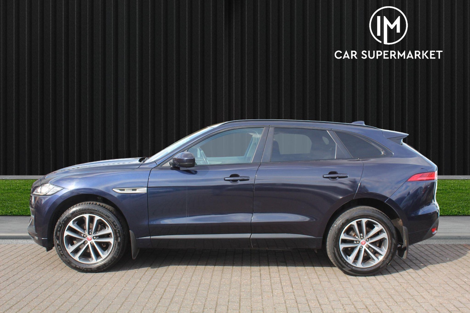 Used Jaguar F-Pace 2017 for sale - 76109053: Photo 6