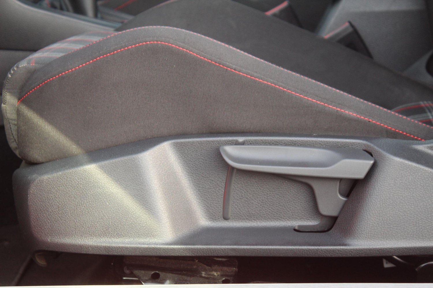 Used Volkswagen Golf 2015 for sale - 76913069: Photo 32