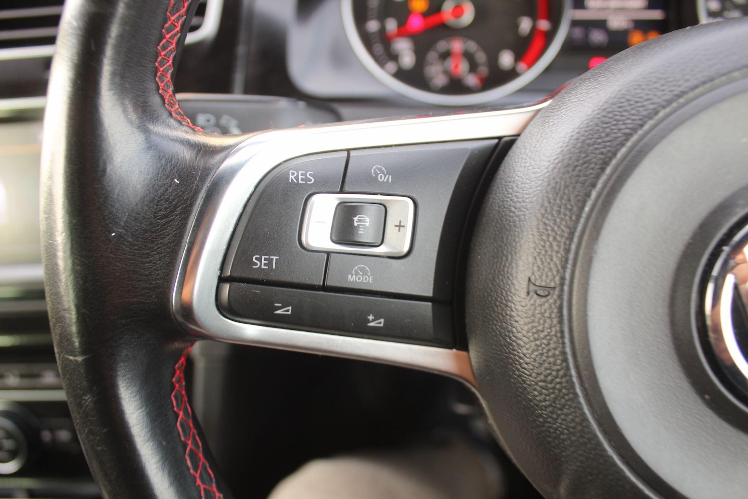 Used Volkswagen Golf 2015 for sale - 76913069: Photo 34