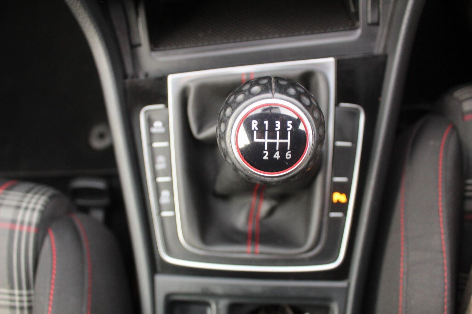 Used Volkswagen Golf 2015 for sale - 76913069: Photo 37