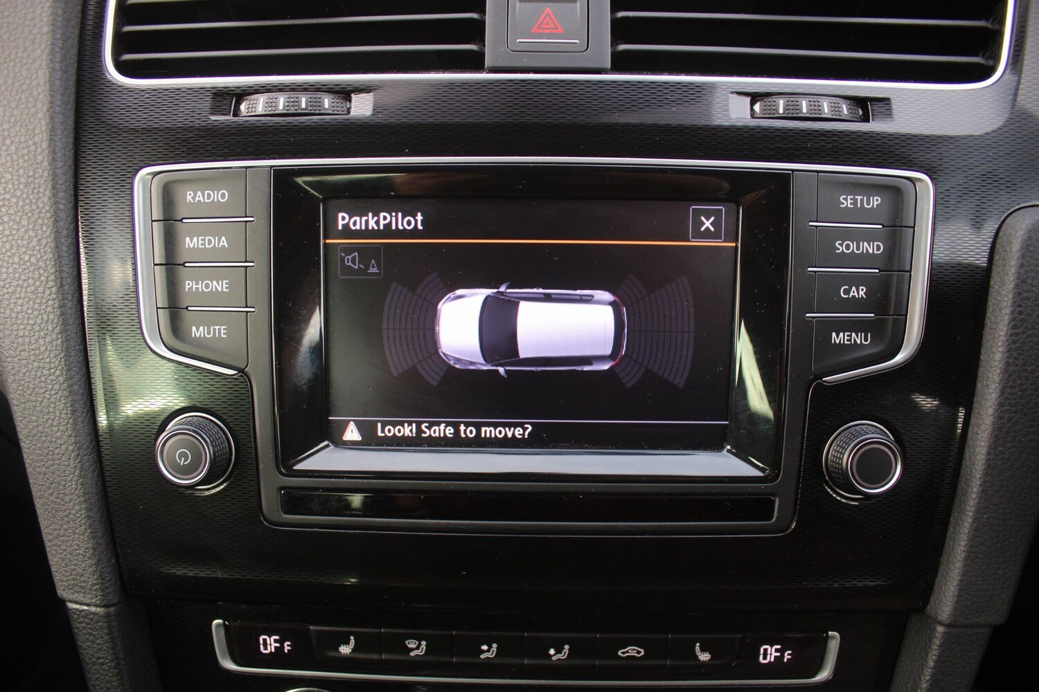 Used Volkswagen Golf 2015 for sale - 76913069: Photo 41