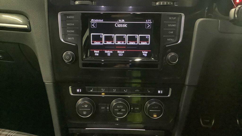 Used Volkswagen Golf 2015 for sale - 76913069: Photo 8