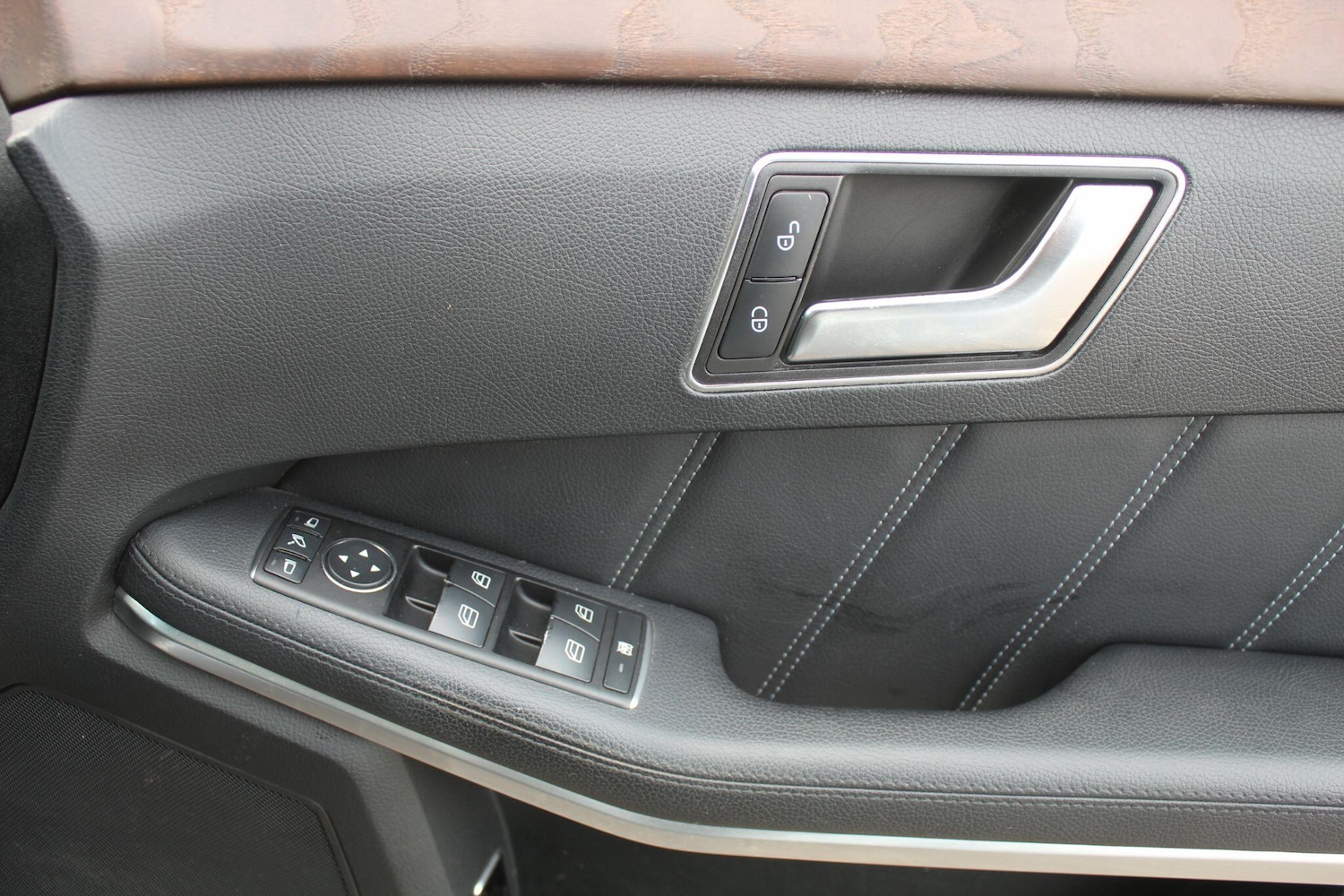 Used Mercedes-Benz E-Class 2013 for sale - 76108545: Photo 10