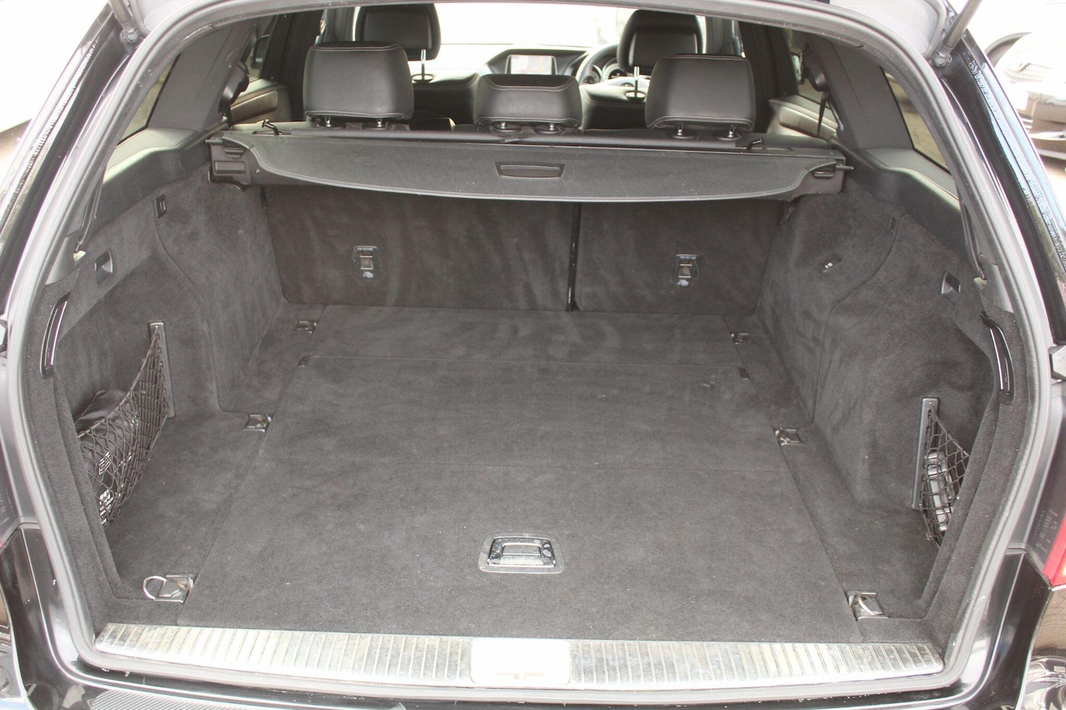 Used Mercedes-Benz E-Class 2013 for sale - 76108545: Photo 16