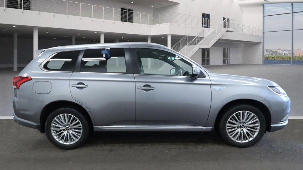 Used Mitsubishi Outlander 2019 for sale - 77174440: Photo 5