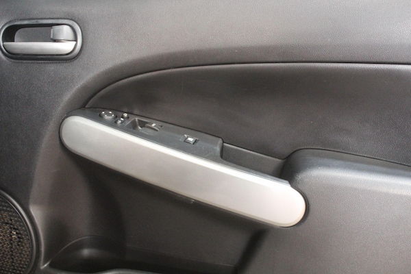 Used Mazda Mazda2 2011 for sale - 76214270: Photo 12