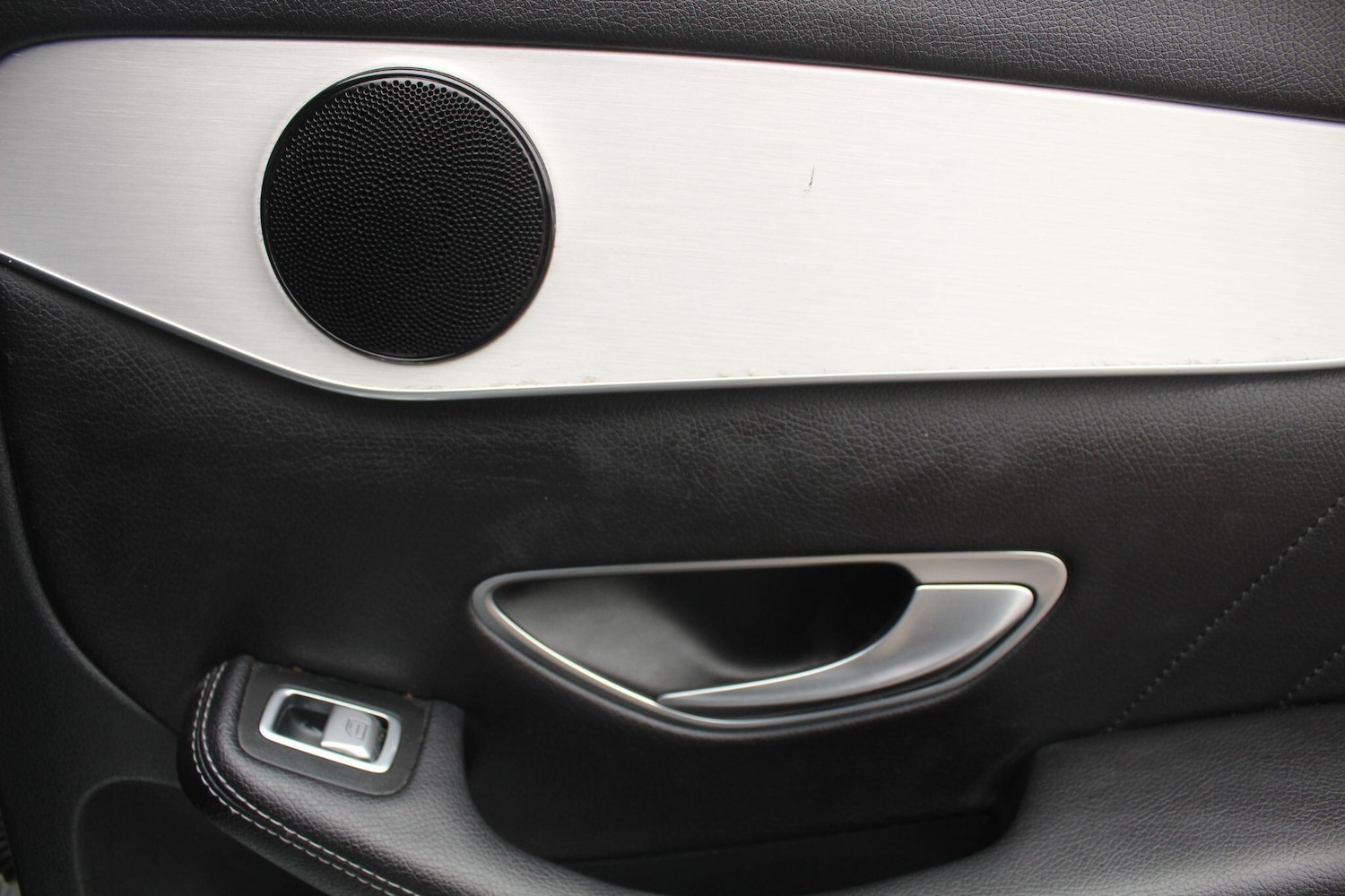 Used Mercedes-Benz GLC 2017 for sale - 76189582: Photo 13