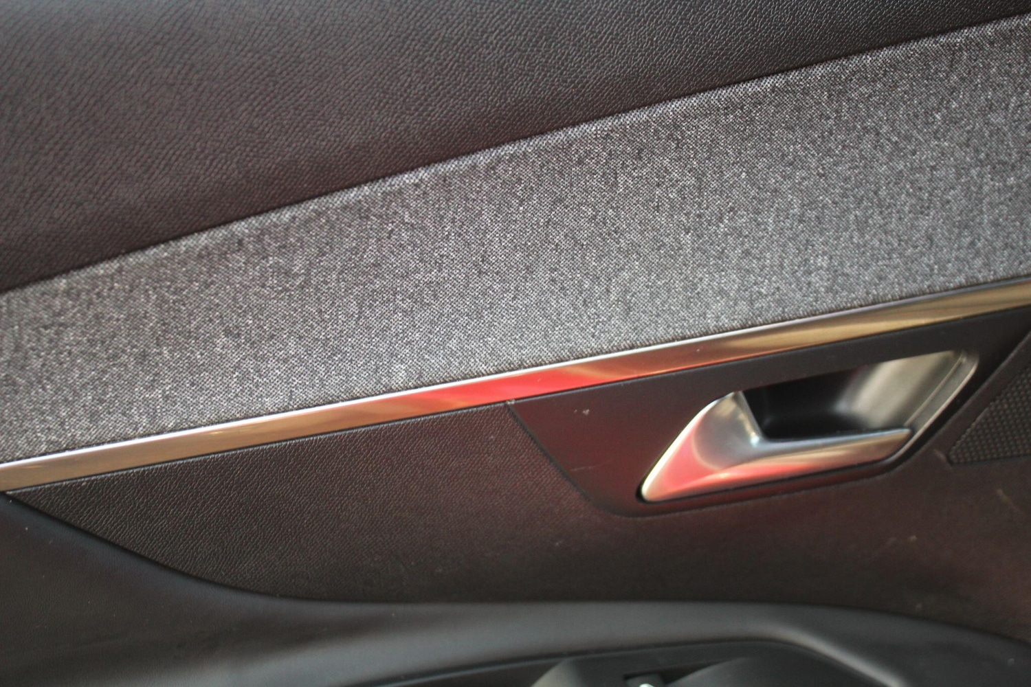 Used Peugeot 3008 2018 for sale - 76992032: Photo 27