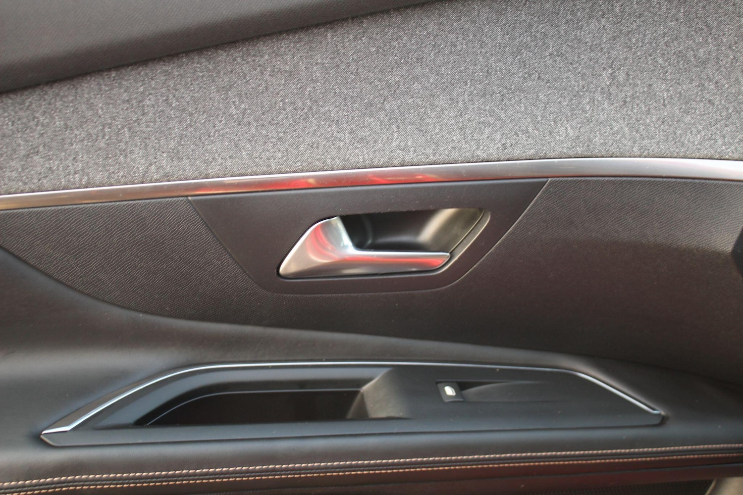 Used Peugeot 3008 2018 for sale - 76992032: Photo 29