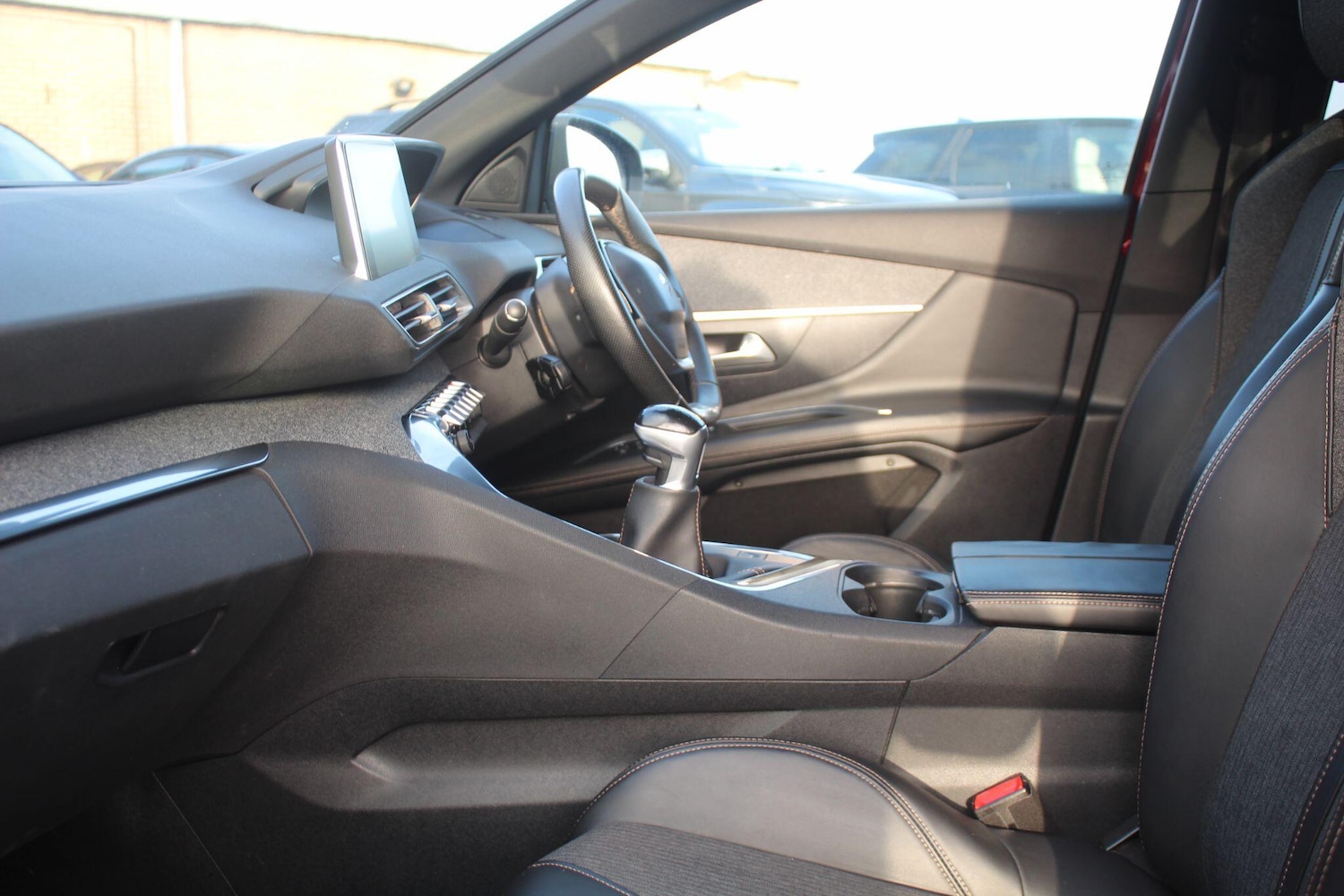 Used Peugeot 3008 2018 for sale - 76992032: Photo 30