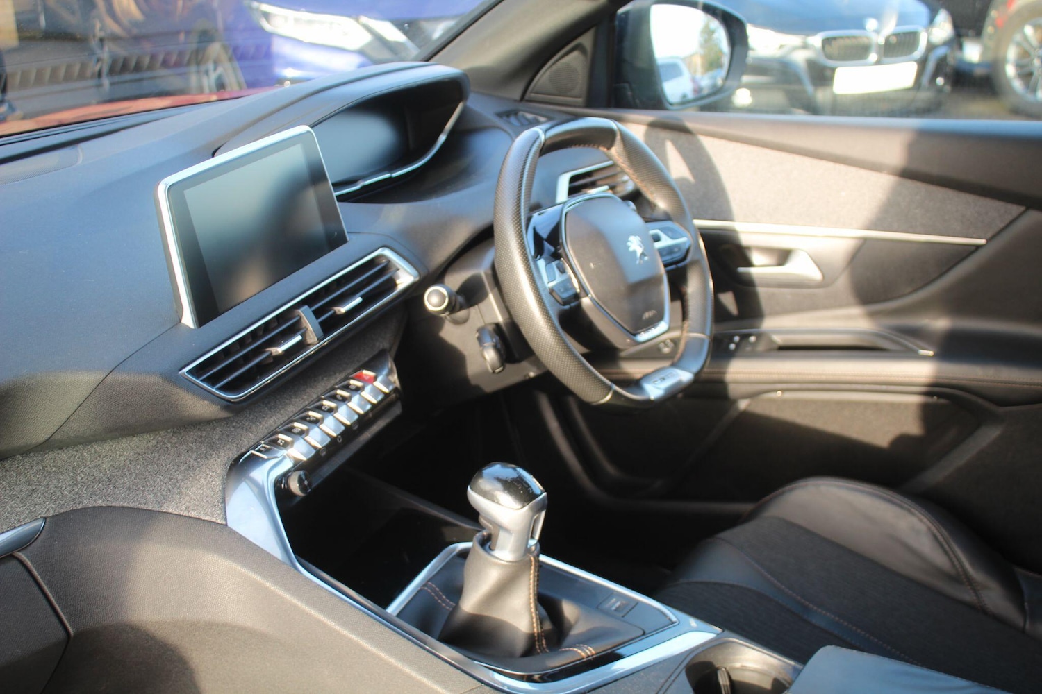 Used Peugeot 3008 2018 for sale - 76992032: Photo 32