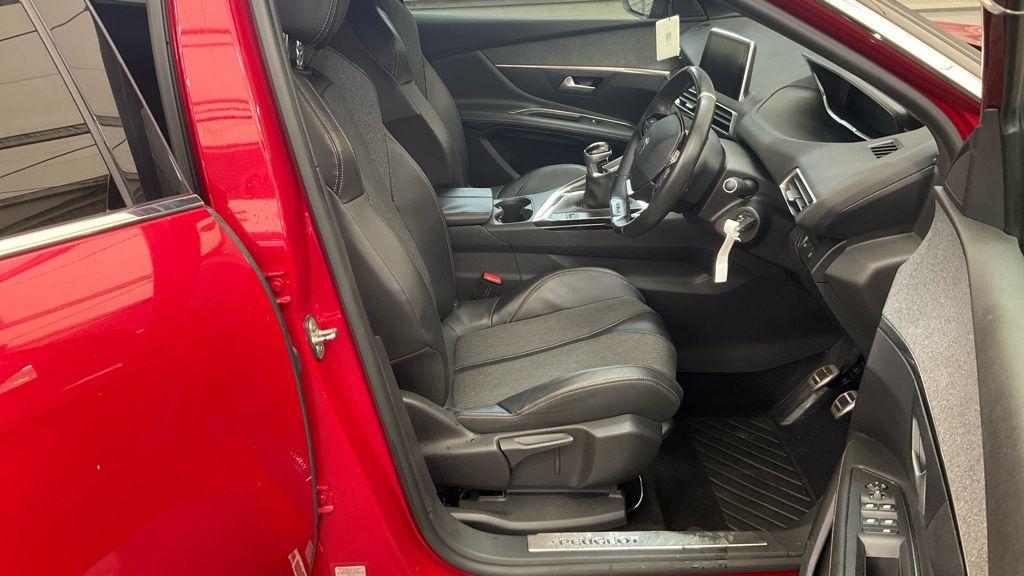 Used Peugeot 3008 2018 for sale - 76992032: Photo 9