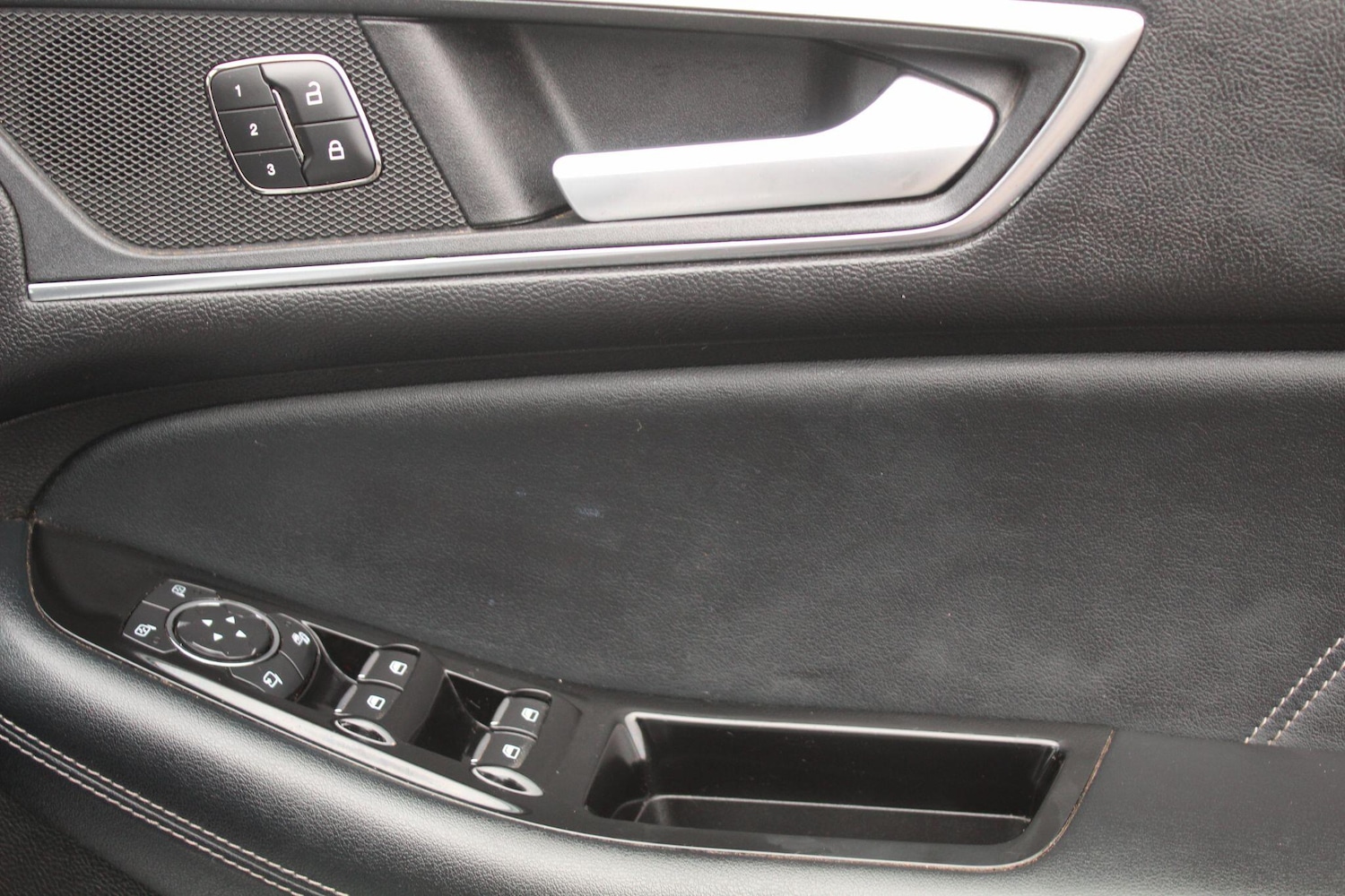 Used Ford Edge 2018 for sale - 76441250: Photo 22