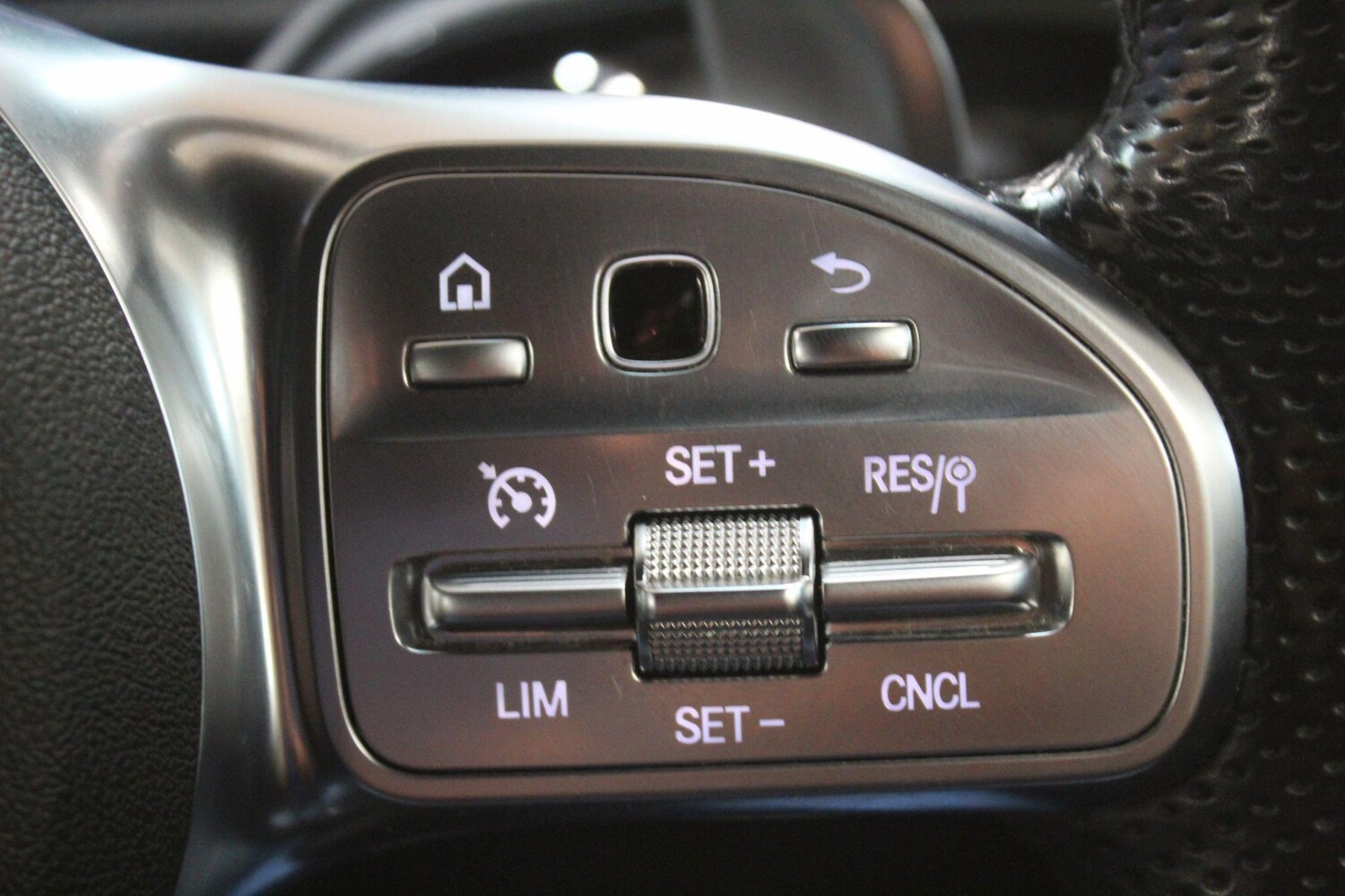 Used Mercedes-Benz A-Class 2019 for sale - 76002232: Photo 23