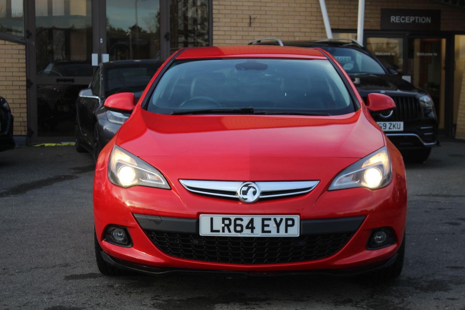 Used Vauxhall Astra GTC 2014 for sale - 77314786: Photo 2
