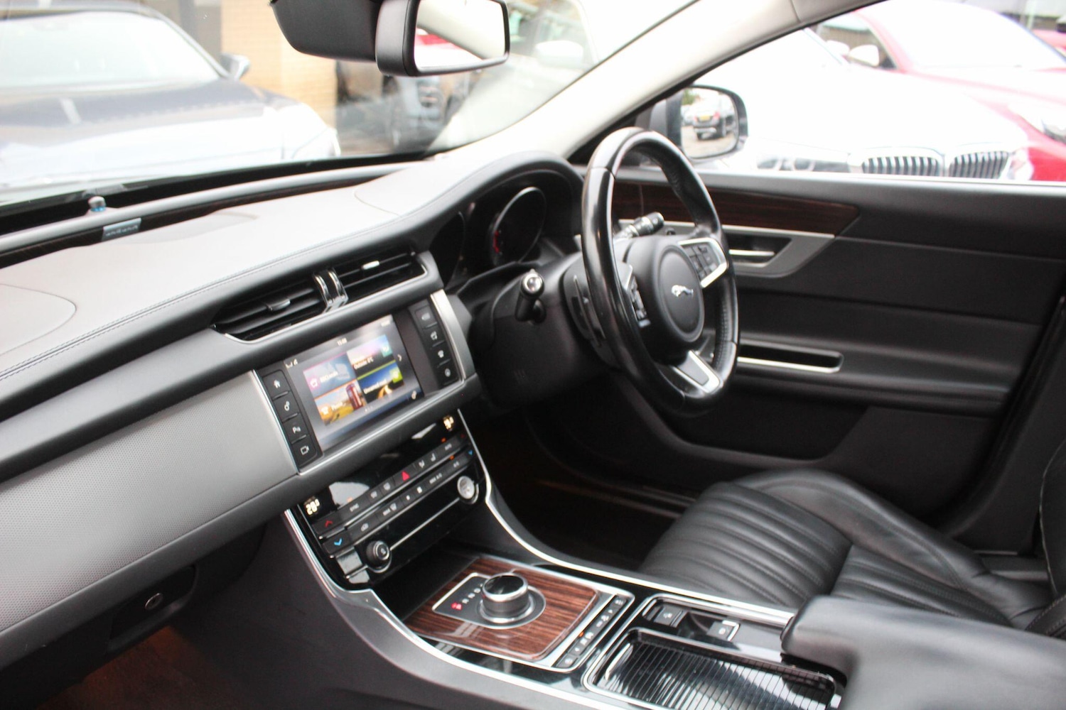 Used Jaguar XF 2018 for sale - 76596960: Photo 27