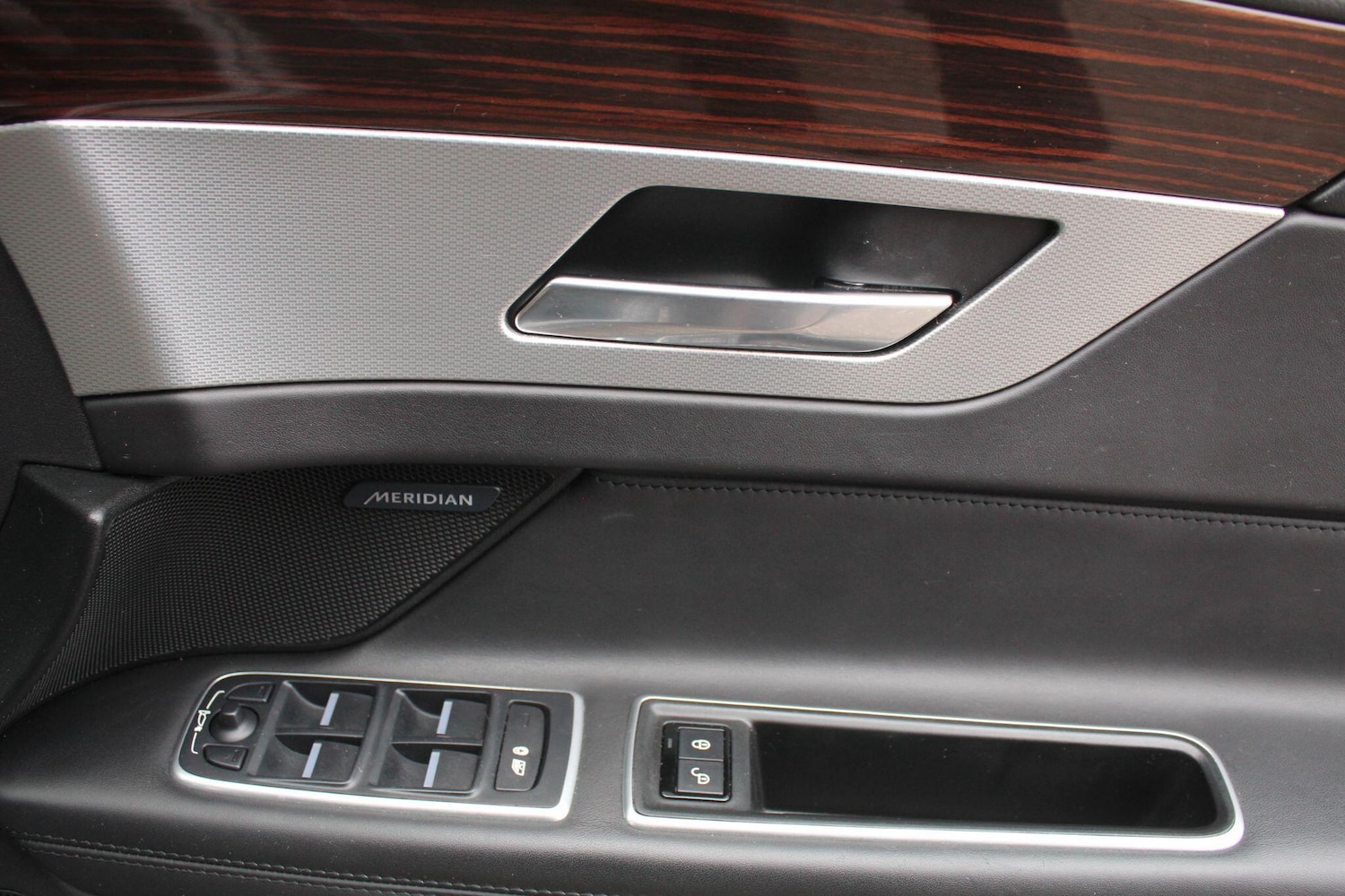 Used Jaguar XF 2018 for sale - 76596960: Photo 44