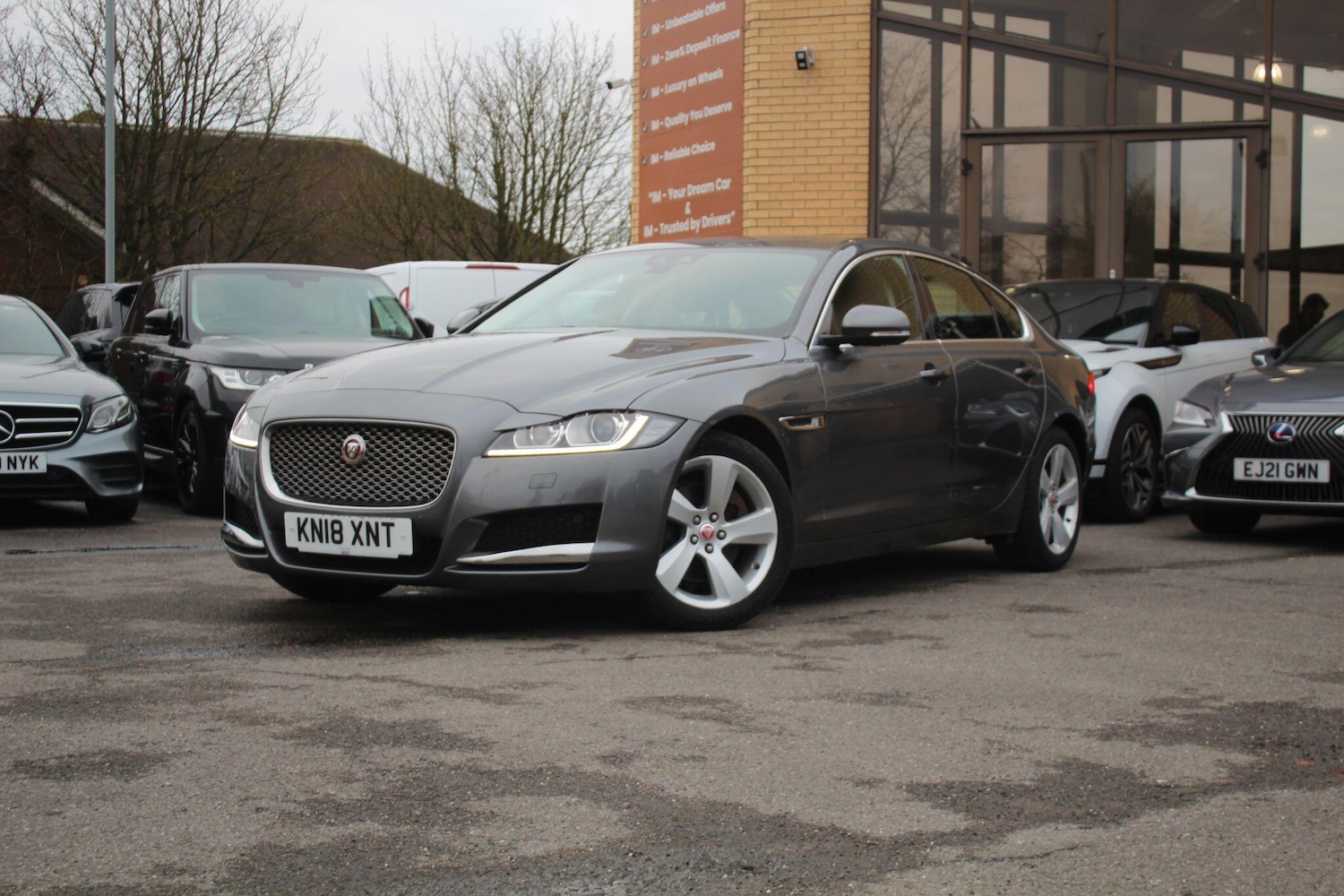 Used Jaguar XF 2018 for sale - 76596960: Photo 5