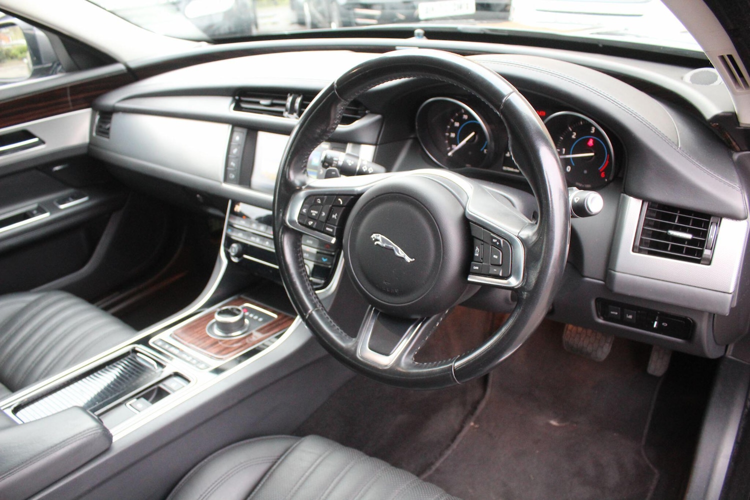 Used Jaguar XF 2018 for sale - 76596960: Photo 55