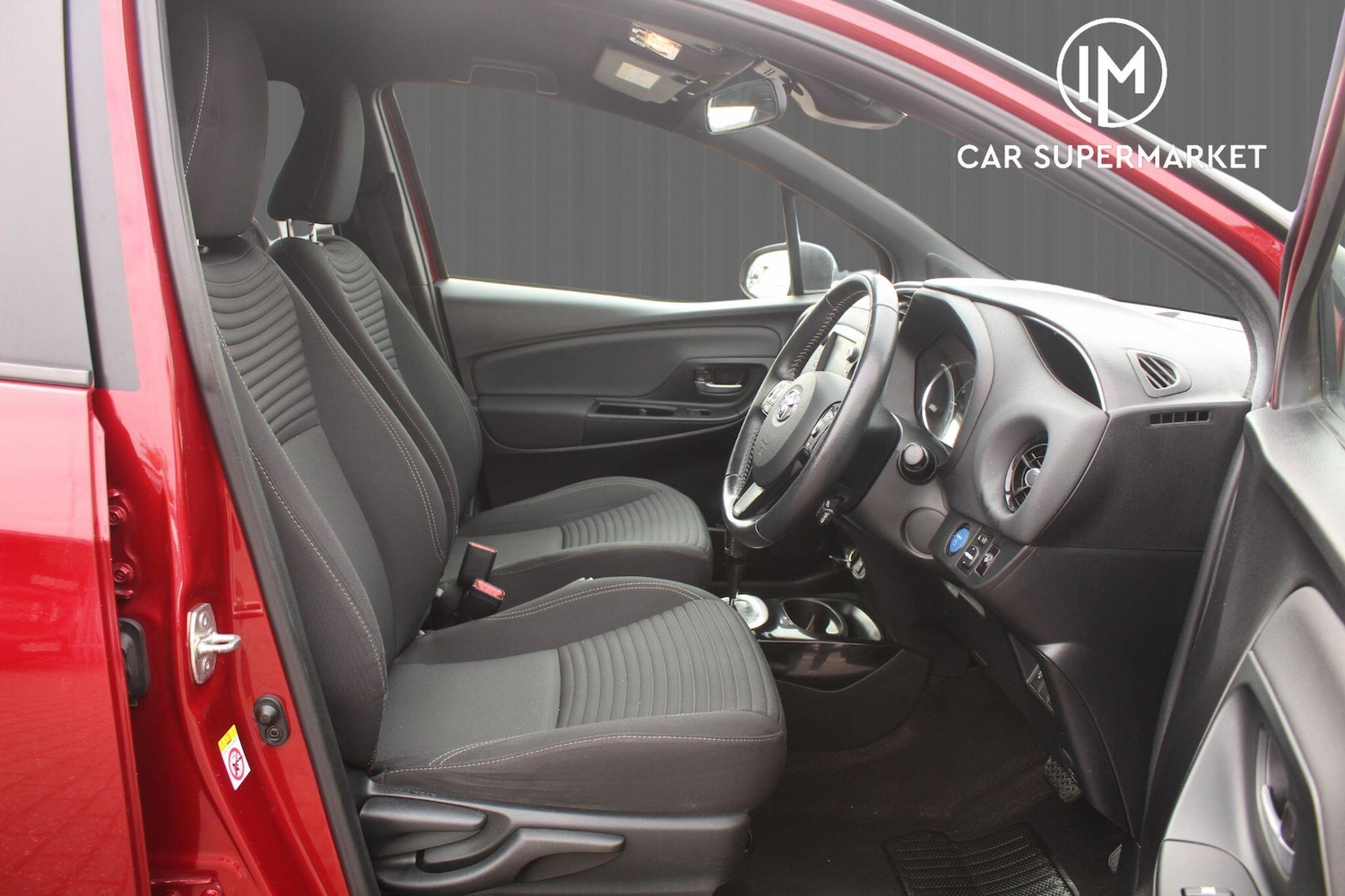 Used Toyota Yaris 2017 for sale - 76512235: Photo 11