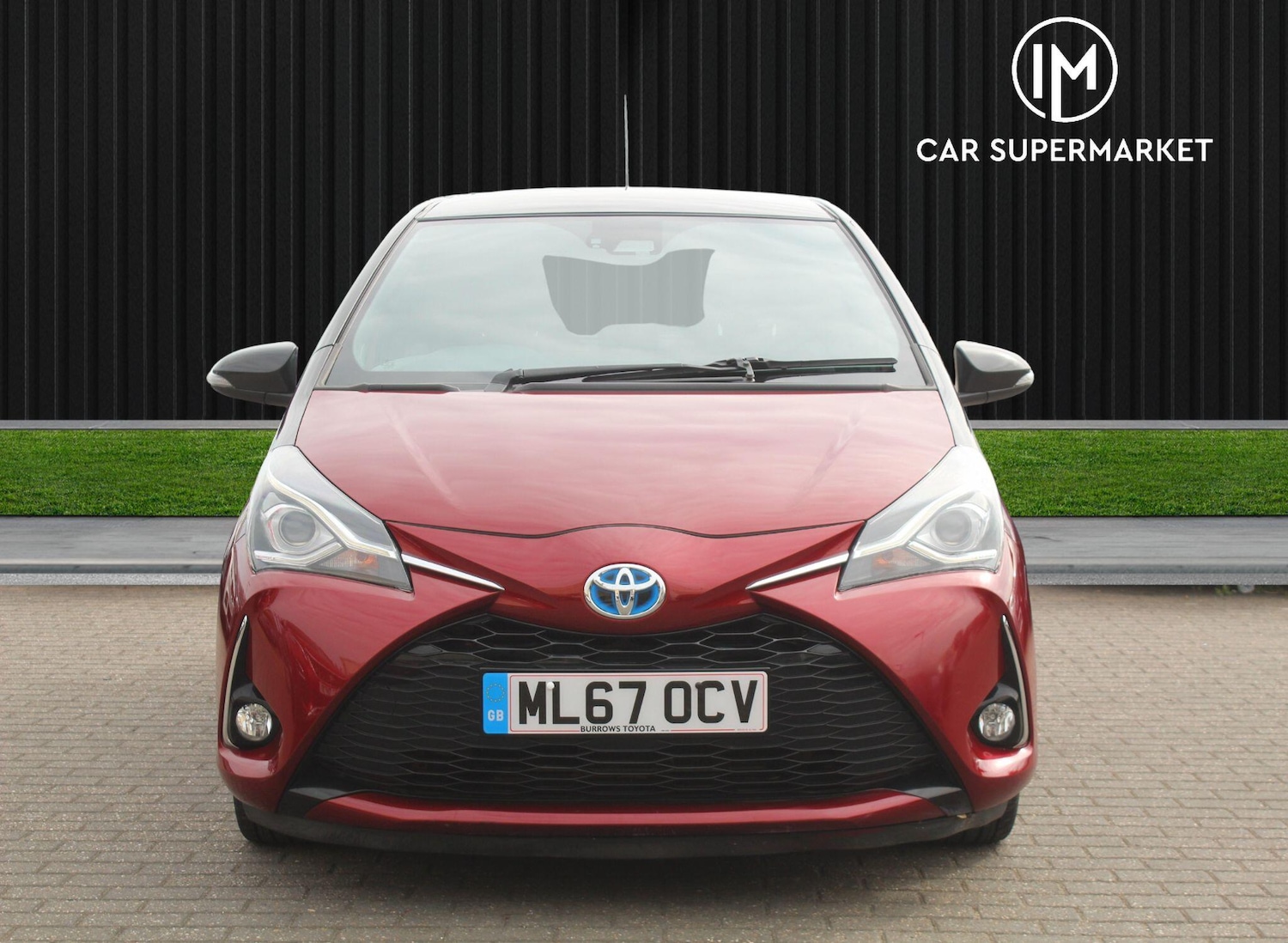 Used Toyota Yaris 2017 for sale - 76512235: Photo 2