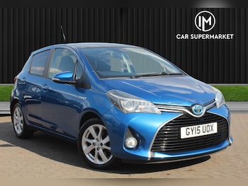 Used Toyota Yaris 2015 for sale - 76001096: Photo