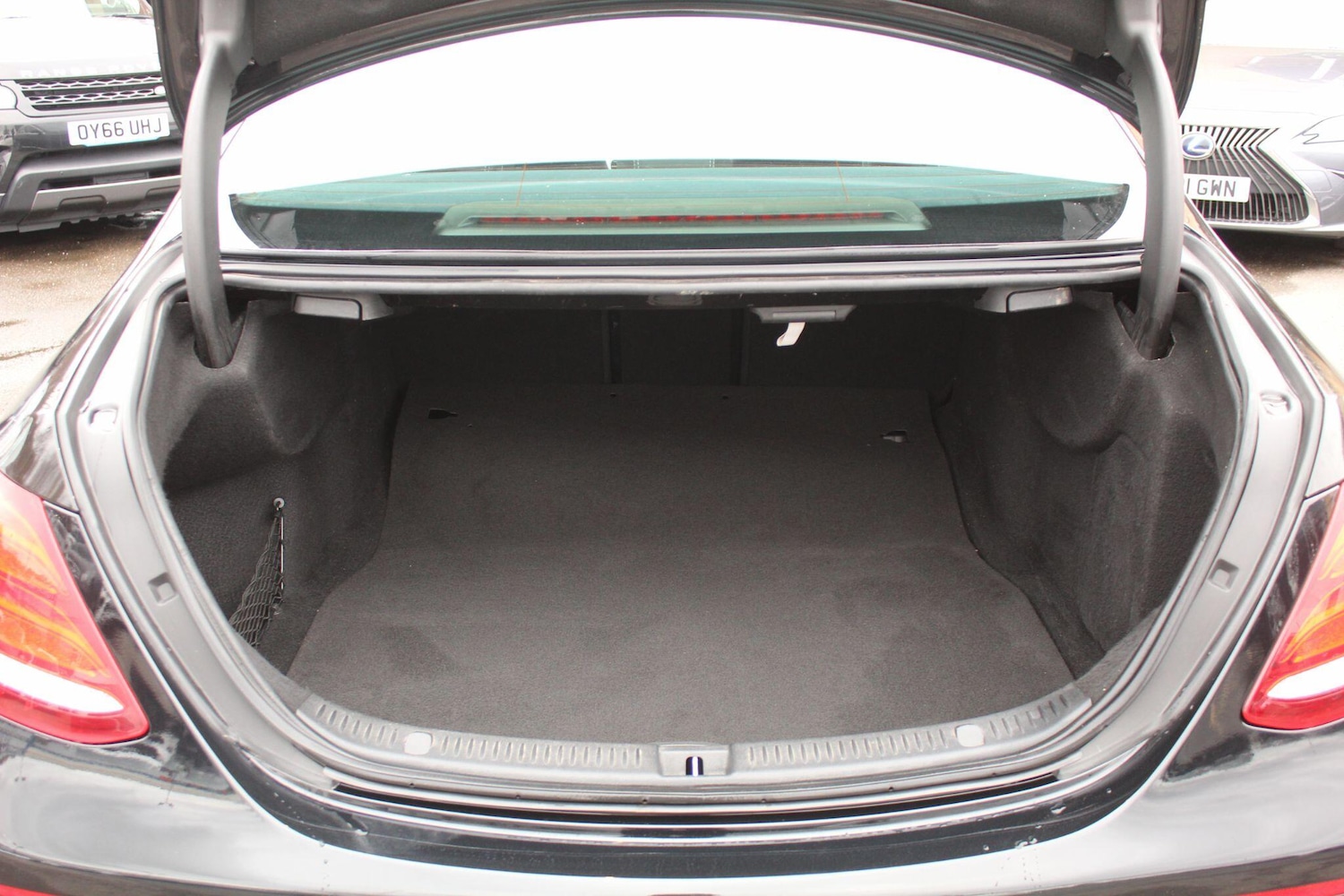 Used Mercedes-Benz E Class 2019 for sale - 76597124: Photo 47