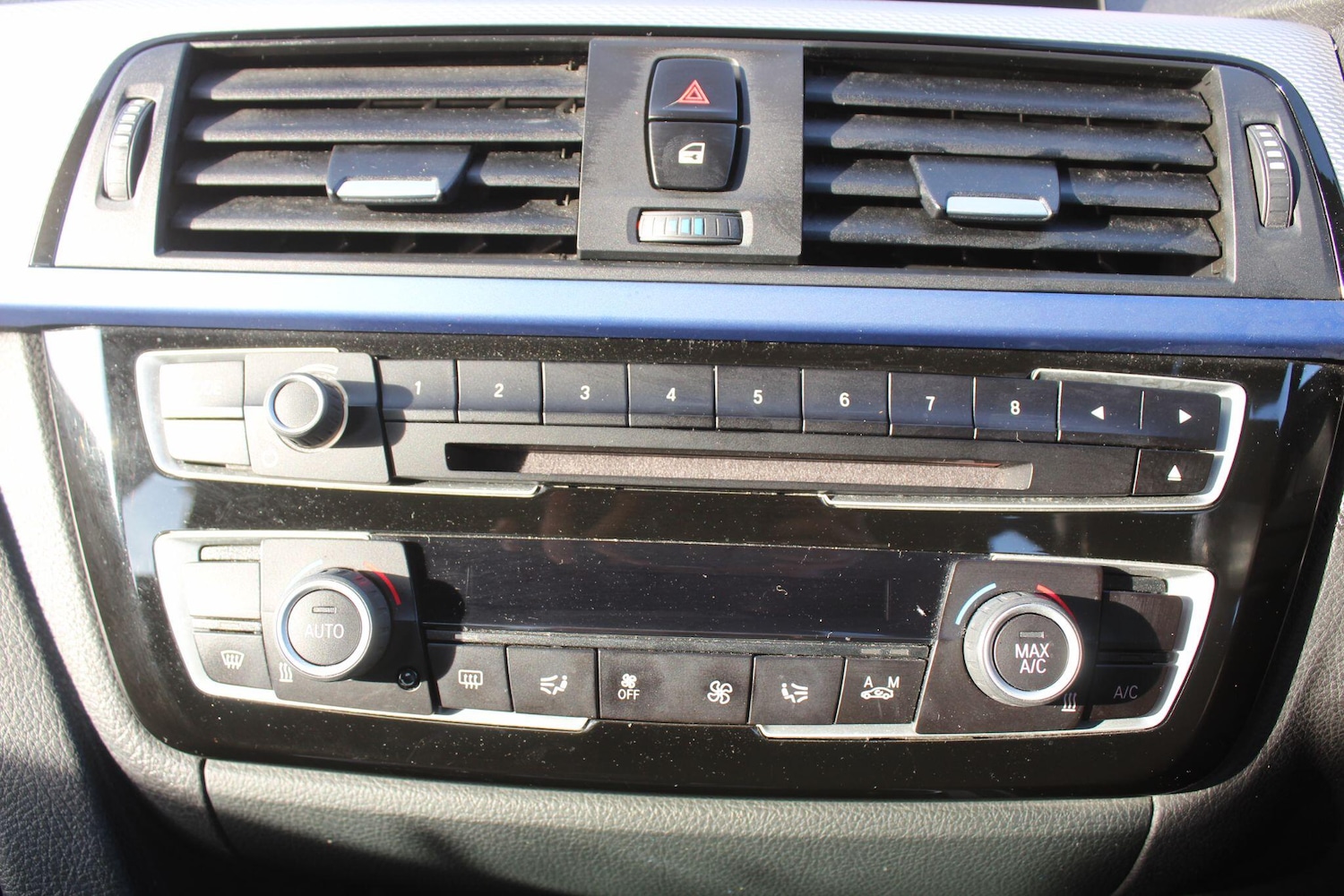 Used BMW 3 Series 2018 for sale - 76926850: Photo 38