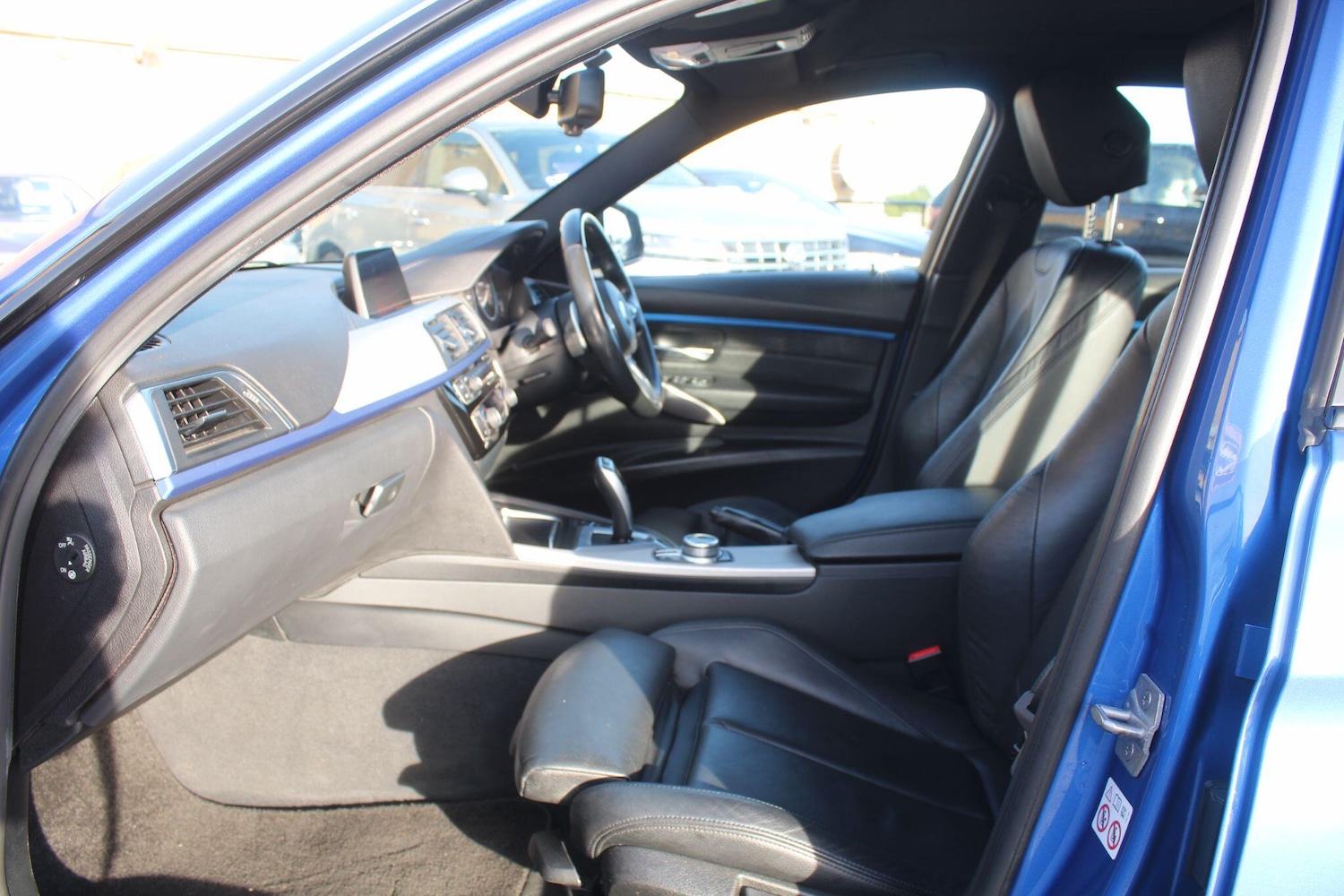 Used BMW 3 Series 2018 for sale - 76926850: Photo 47