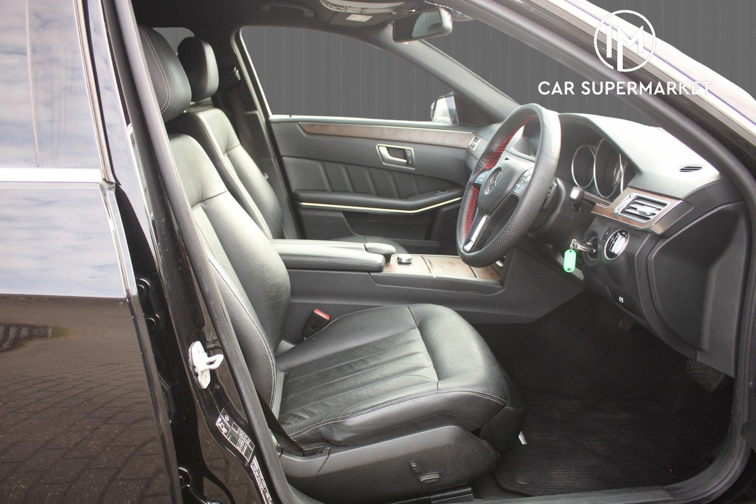 Used Mercedes-Benz E Class 2013 for sale - 76976735: Photo 11