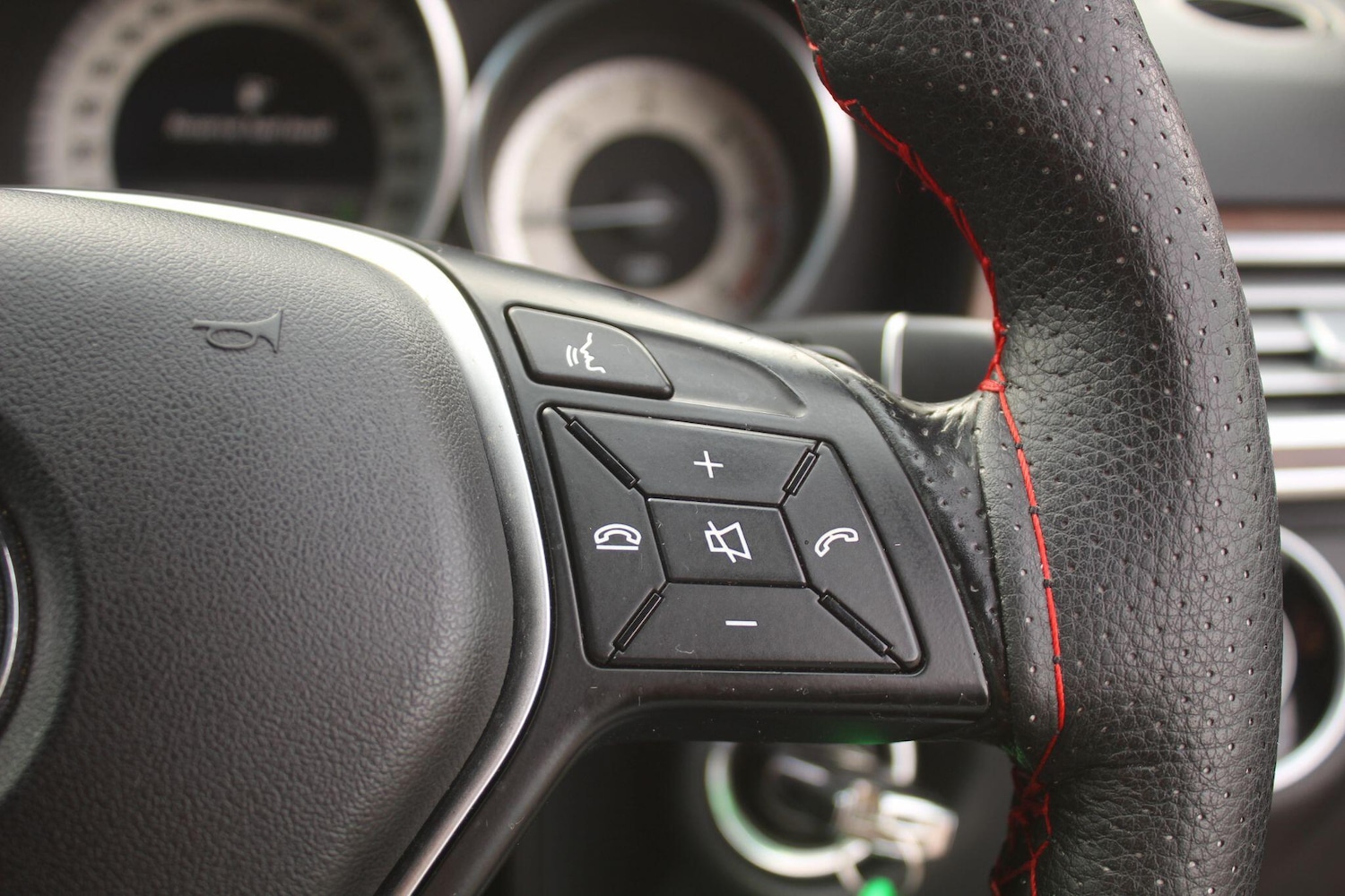 Used Mercedes-Benz E Class 2013 for sale - 76976735: Photo 22