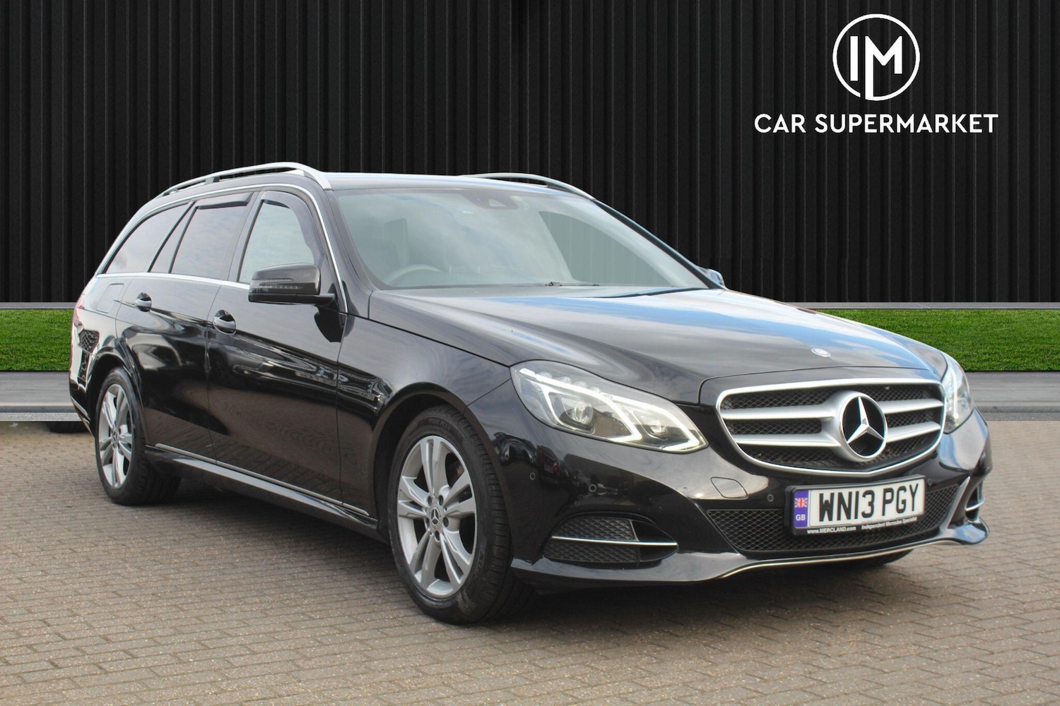 Used Mercedes-Benz E Class 2013 for sale - 76976735: Photo 4